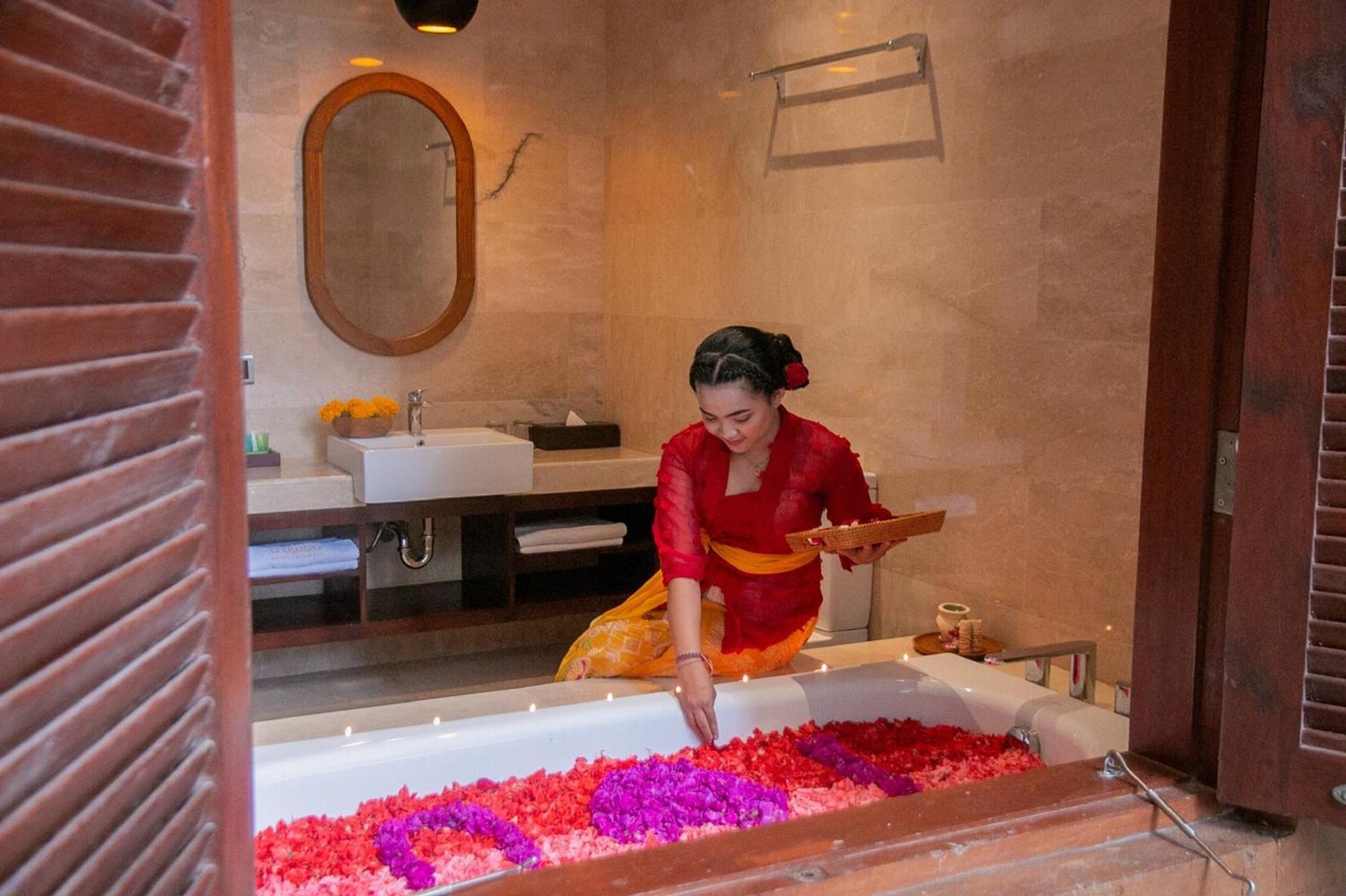 水明漾苏内拉达贾布酒店 丹帕沙 外观 照片